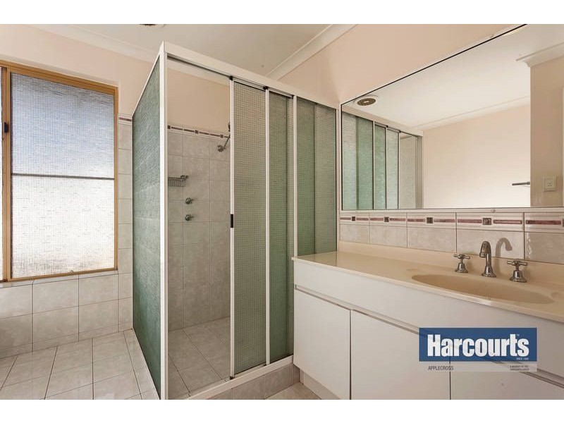 6 Stormon Ridge, Winthrop WA 6150