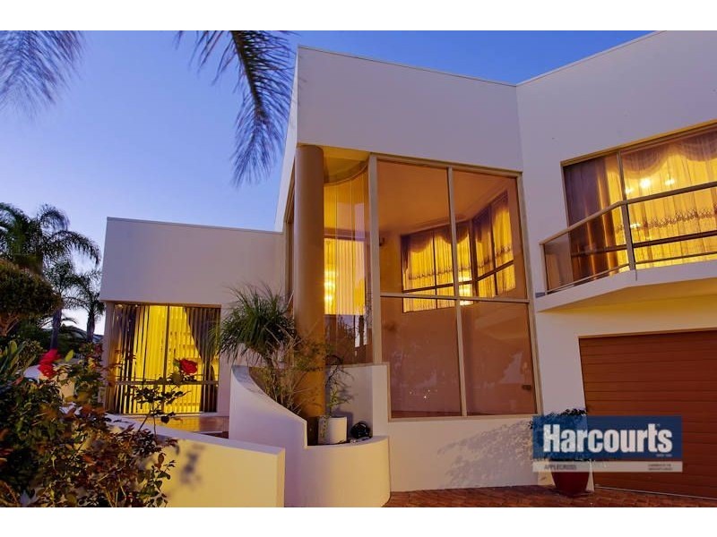 17 Riley Road, Kardinya WA 6163