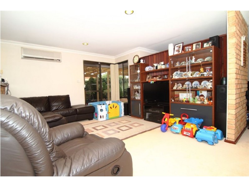 59 Paterson Gardens, Winthrop WA 6150