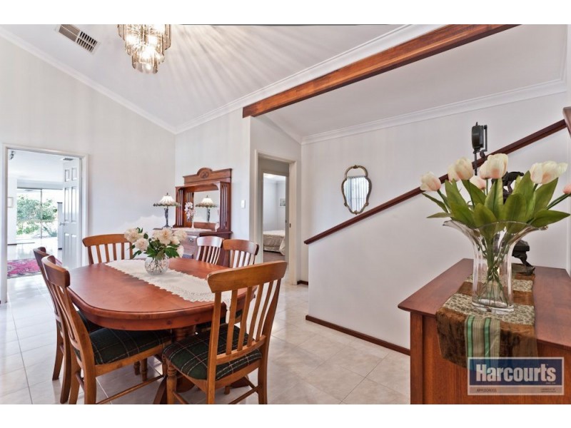 9 Ross Road, Kardinya WA 6163