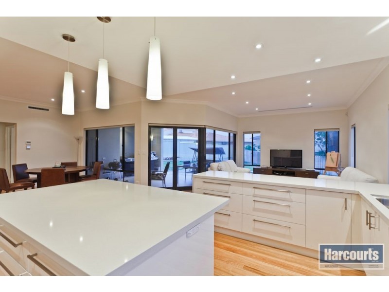 12 Boylen Rise, Winthrop WA 6150