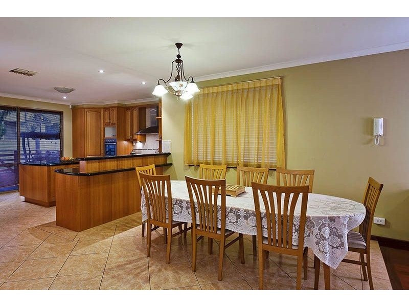 26 Ten Seldam Circle, Winthrop WA 6150