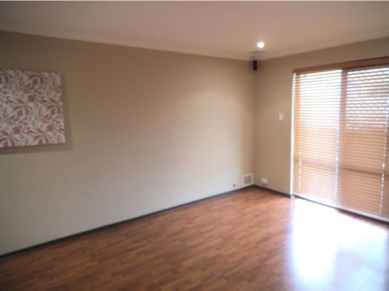 432 Spencer Road, Thornlie WA 6108