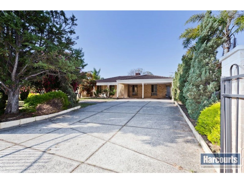 18 Hawke Pass, Bateman WA 6150