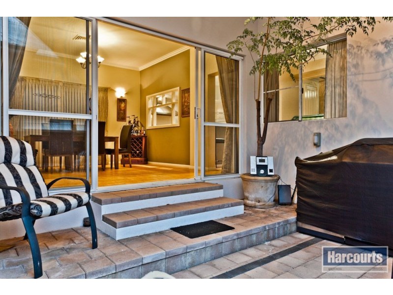 16 Banksia Terrace, South Perth WA 6151