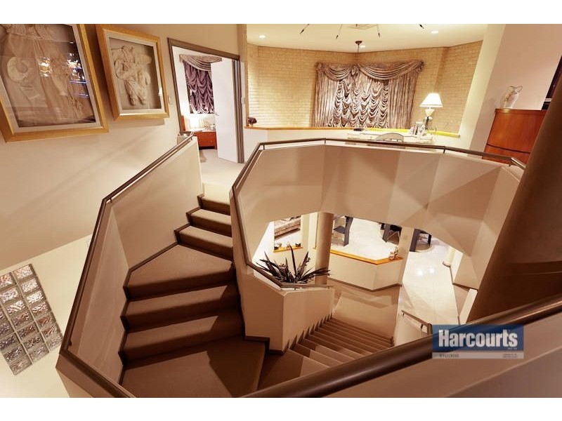 40 Le Souef Drive, Kardinya WA 6163