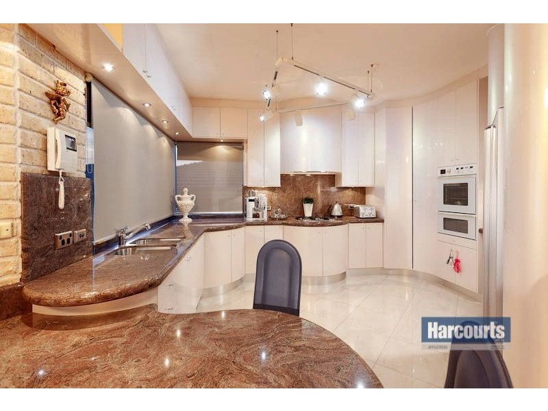 40 Le Souef Drive, Kardinya WA 6163