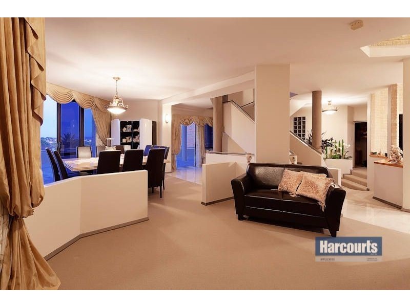 40 Le Souef Drive, Kardinya WA 6163