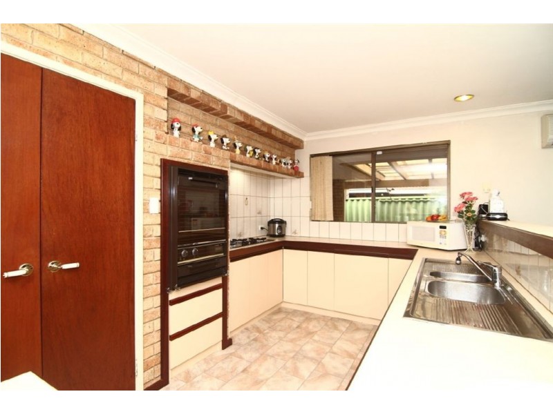 59 Paterson Gardens, Winthrop WA 6150