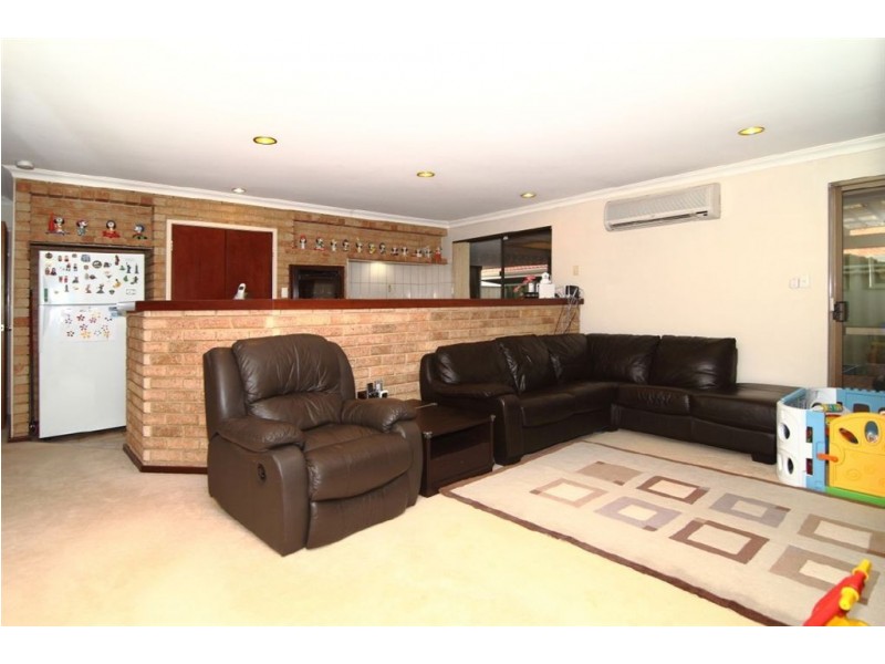 59 Paterson Gardens, Winthrop WA 6150