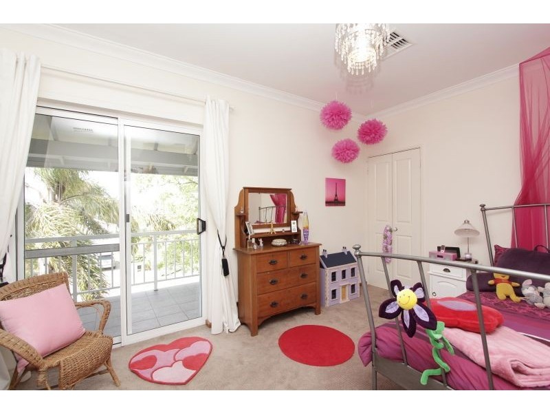 7 Exley Close, Kardinya WA 6163