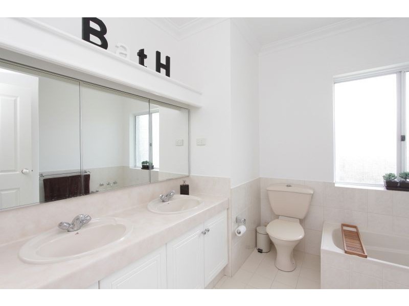 7 Exley Close, Kardinya WA 6163