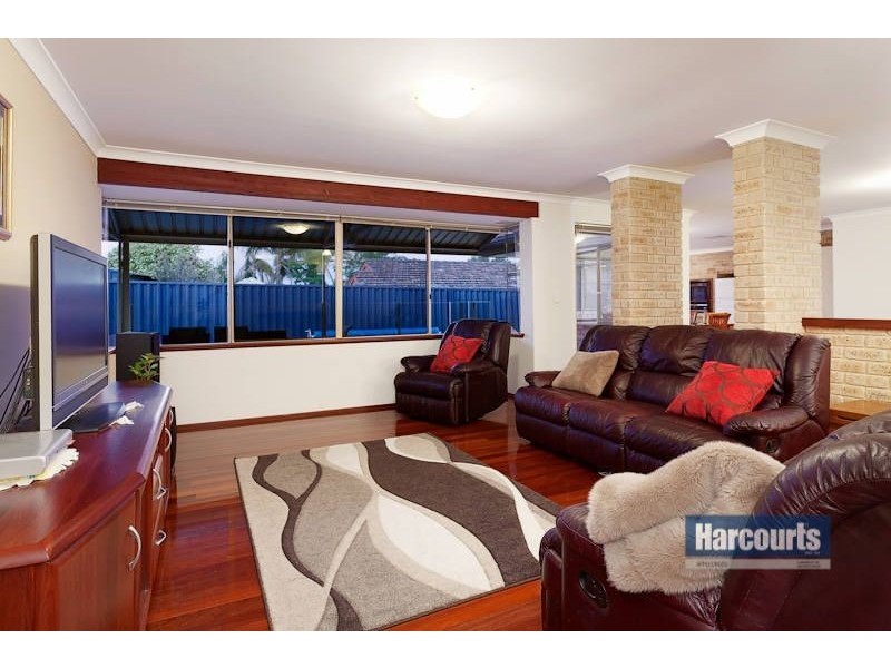 12 Timbrell Way, Leeming WA 6149