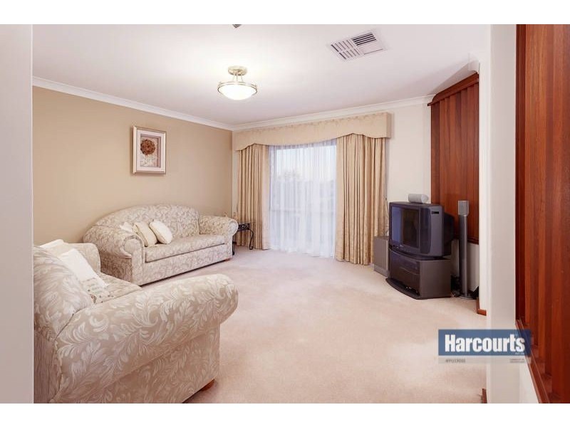 12 Timbrell Way, Leeming WA 6149