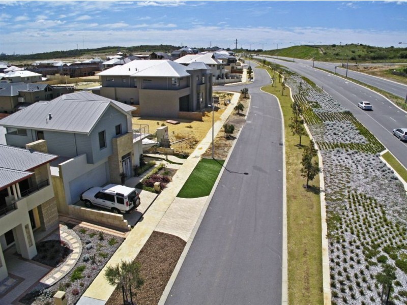 12 Mercator Close, North Coogee WA 6163