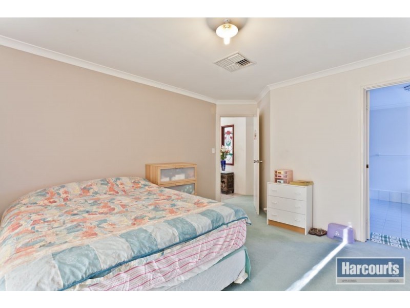 20 Eastwood Parade, Canning Vale WA 6155