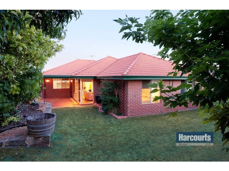 25 Stewart Way, Kardinya WA 6163