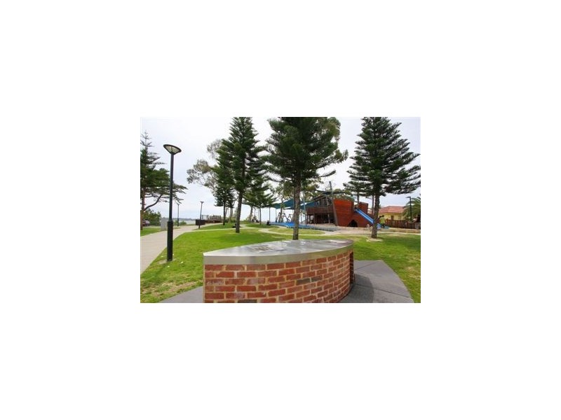 23 Macleod Road, Applecross WA 6153