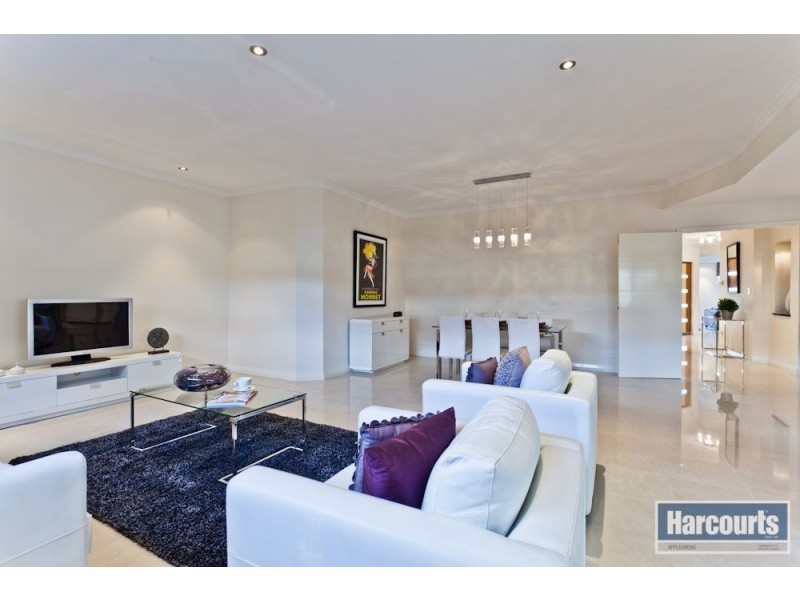 15C Bombard Street, Ardross WA 6153