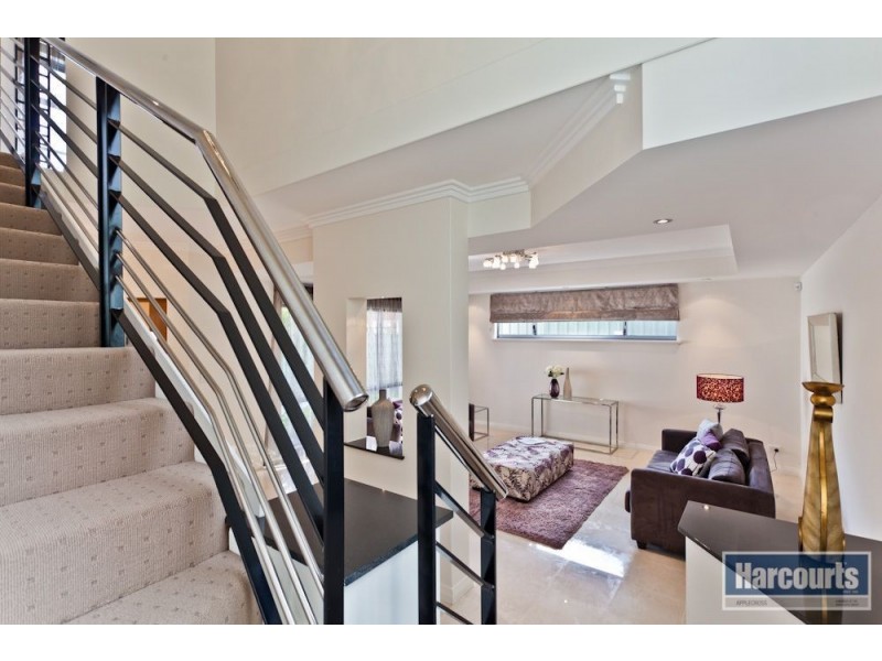 15C Bombard Street, Ardross WA 6153