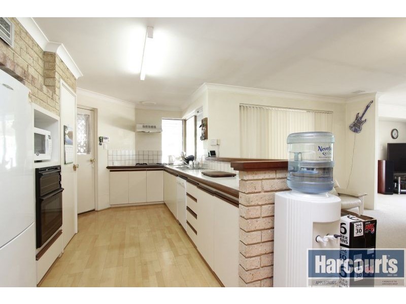 21 Aitken Drive, Winthrop WA 6150