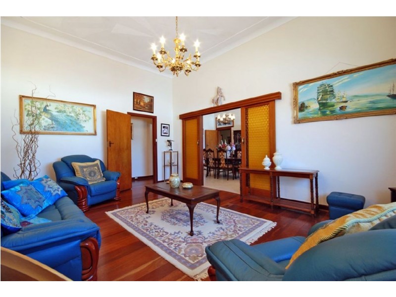 25 Malcolm Street, Fremantle WA 6160