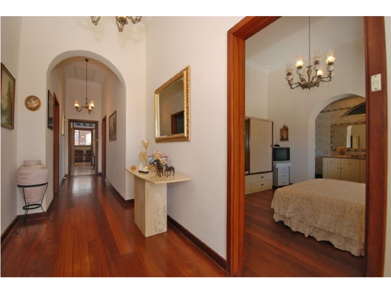 25 Malcolm Street, Fremantle WA 6160