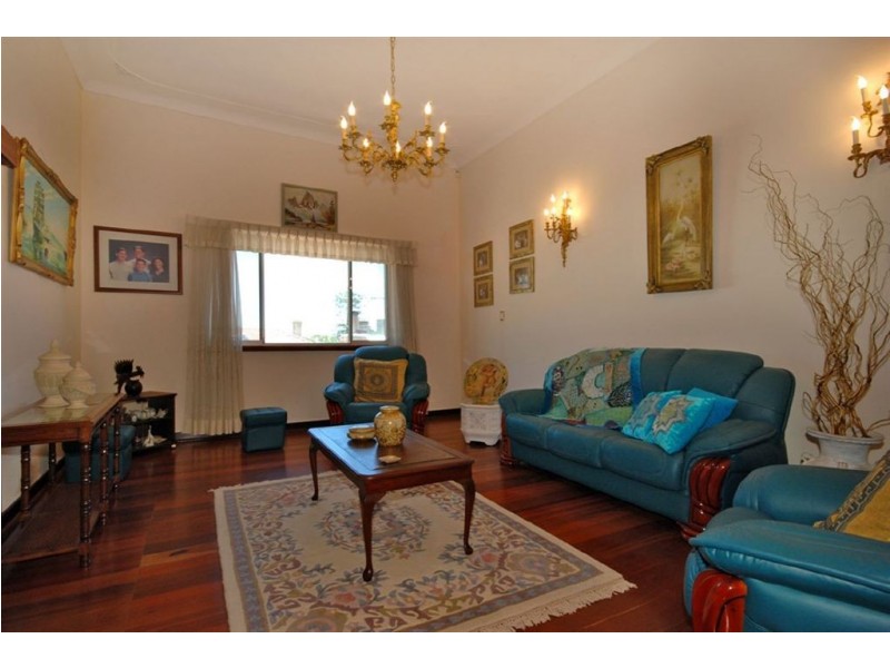 25 Malcolm Street, Fremantle WA 6160