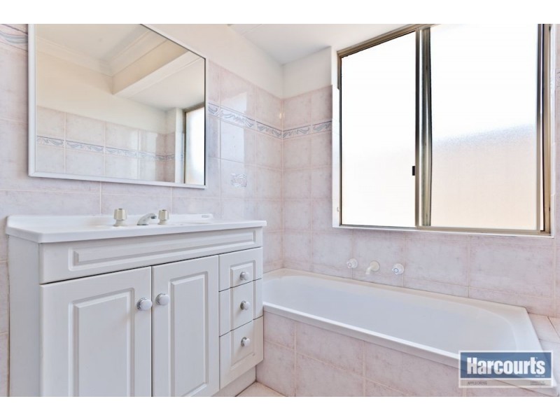 15 Crab Tree Mews, O’connor WA 6163