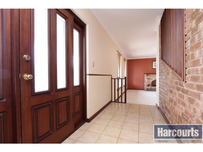 13 Poplar Place, Thornlie WA 6108