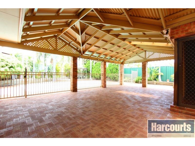 13 Poplar Place, Thornlie WA 6108