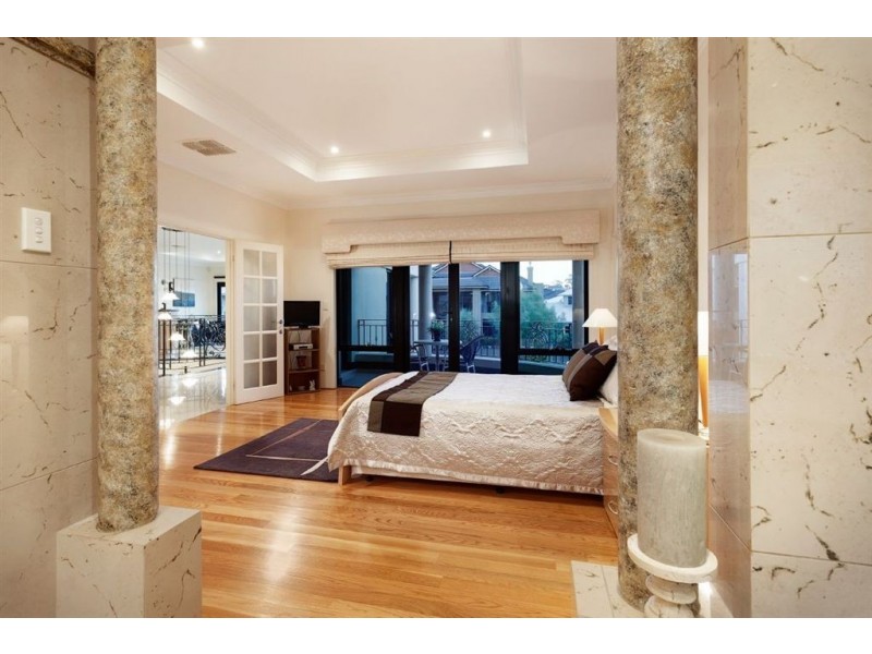 7 Bateman Road, Mount Pleasant WA 6153