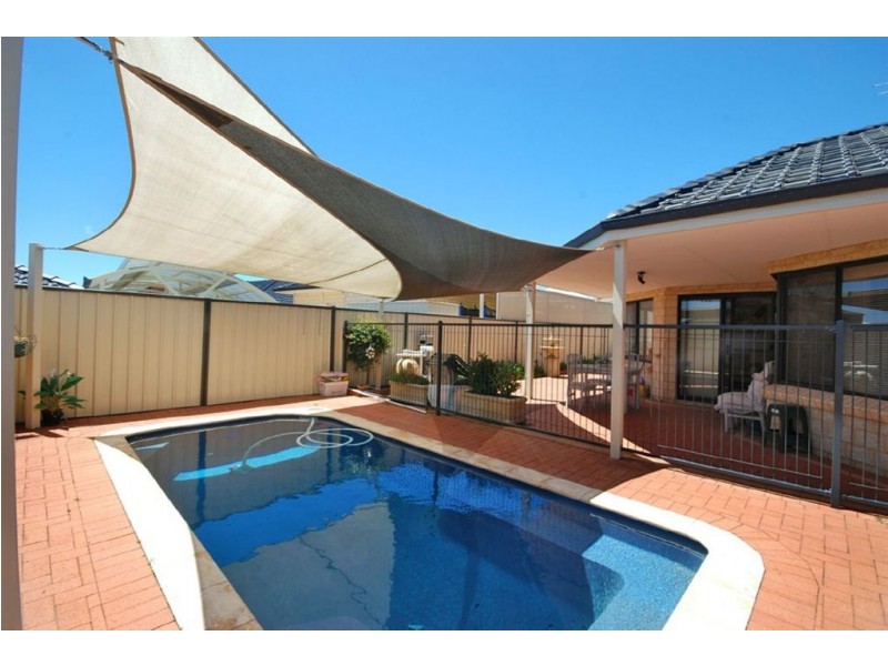 22 Peterborough Circle, North Lake WA 6163