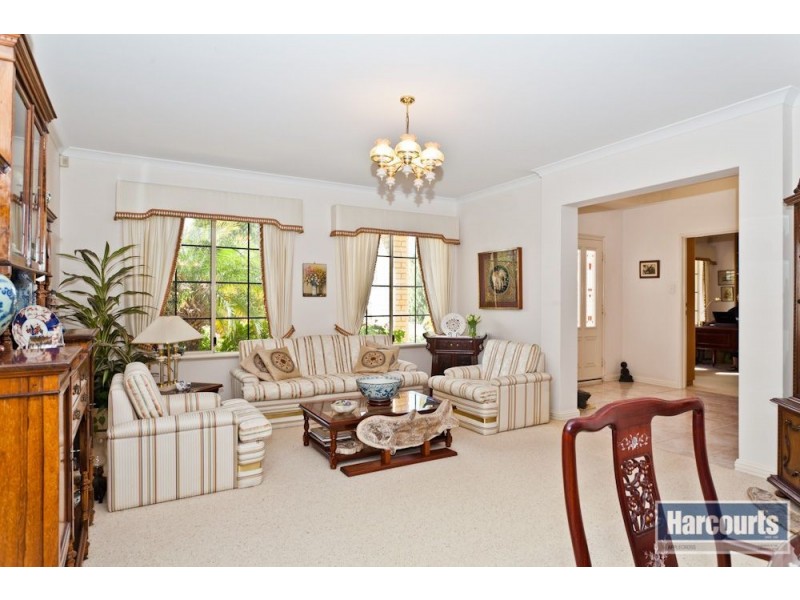 26 Allen-Williams Parade, Winthrop WA 6150