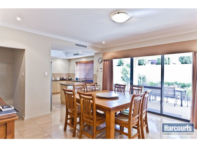 77 Alness St, Ardross WA 6153
