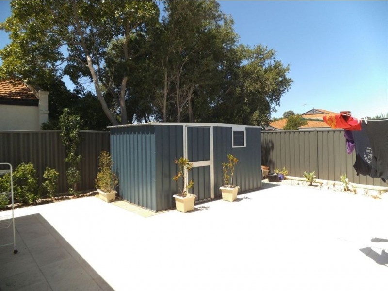 1 Salesian Court, Queens Park WA 6107