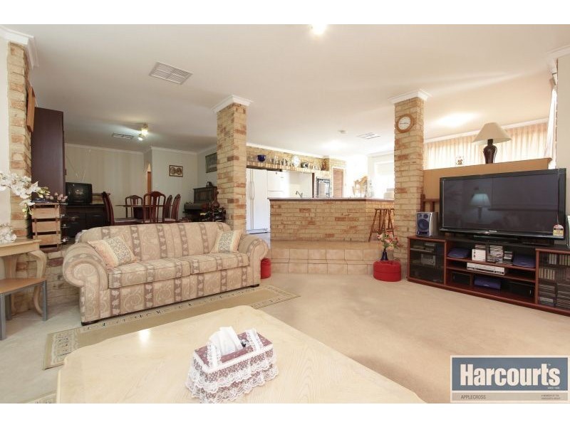 7 Winthrop Drive, Winthrop WA 6150