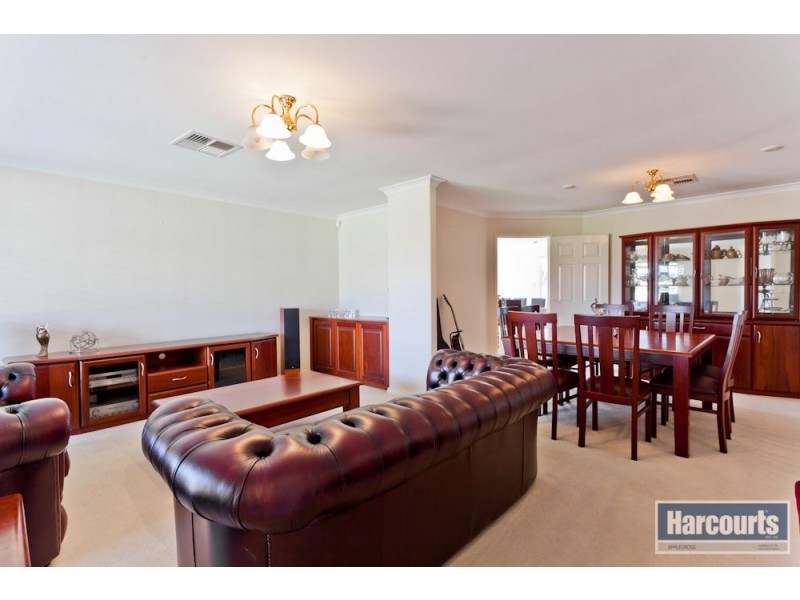 46 Lucraft Gdns, Winthrop WA 6150