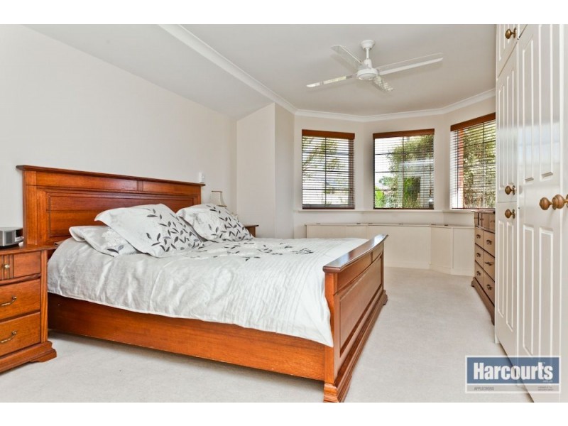 46 Lucraft Gdns, Winthrop WA 6150