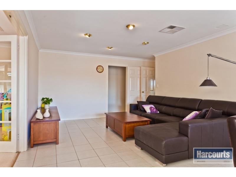 46 Lucraft Gdns, Winthrop WA 6150
