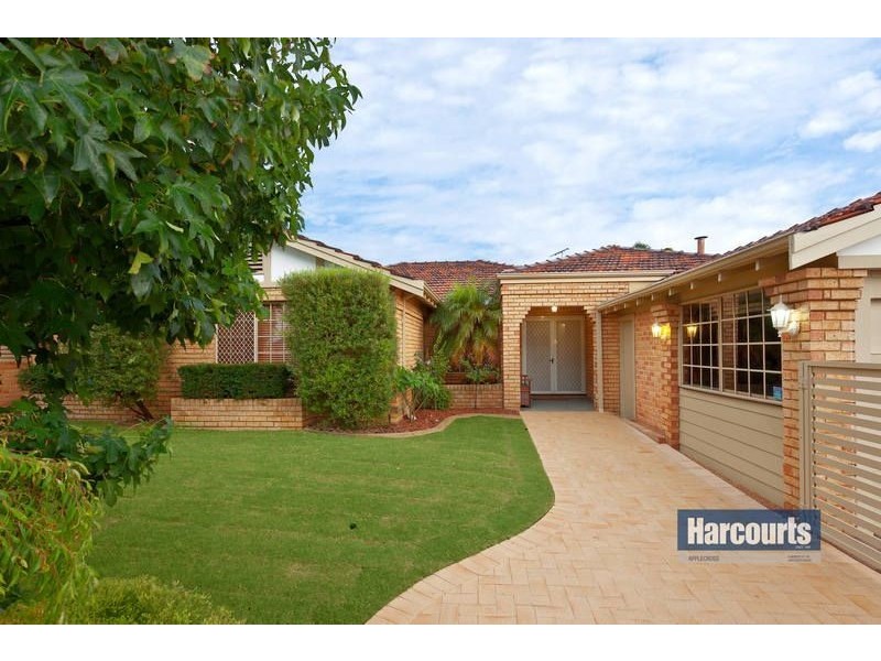 3 Winthrop Drive, Winthrop WA 6150