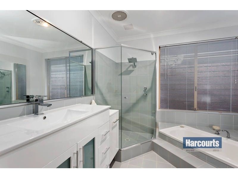 3 Winthrop Drive, Winthrop WA 6150