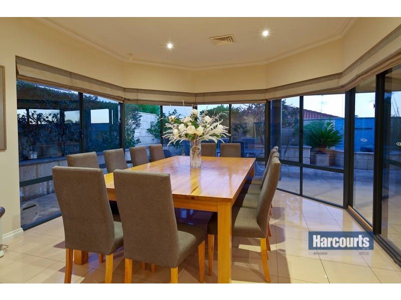 2 Paton Close, Winthrop WA 6150