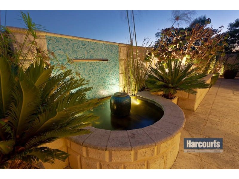2 Paton Close, Winthrop WA 6150