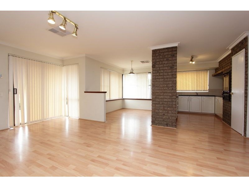 159 Aitken Drive, Winthrop WA 6150