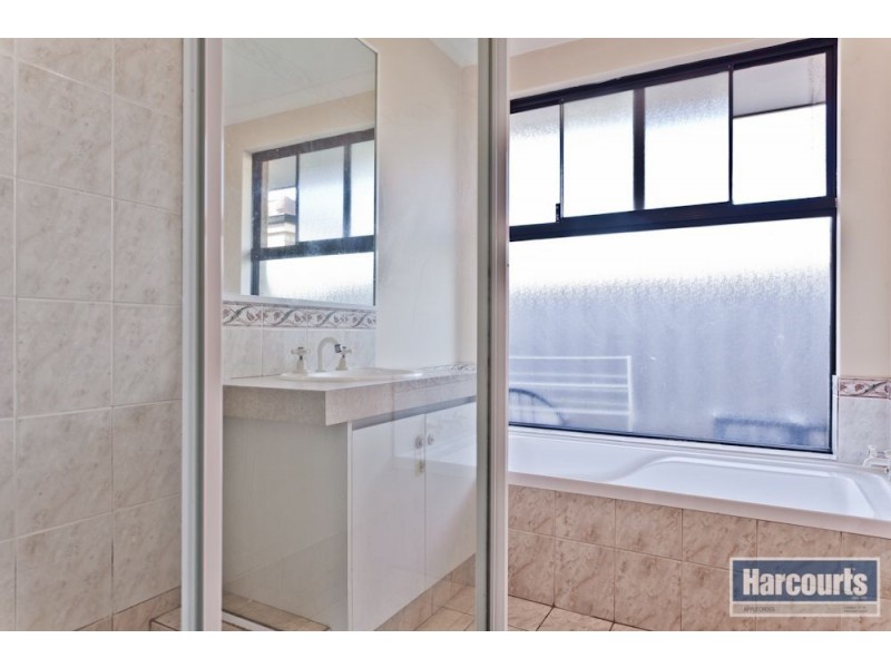 9 Thurloe Way, Canning Vale WA 6155