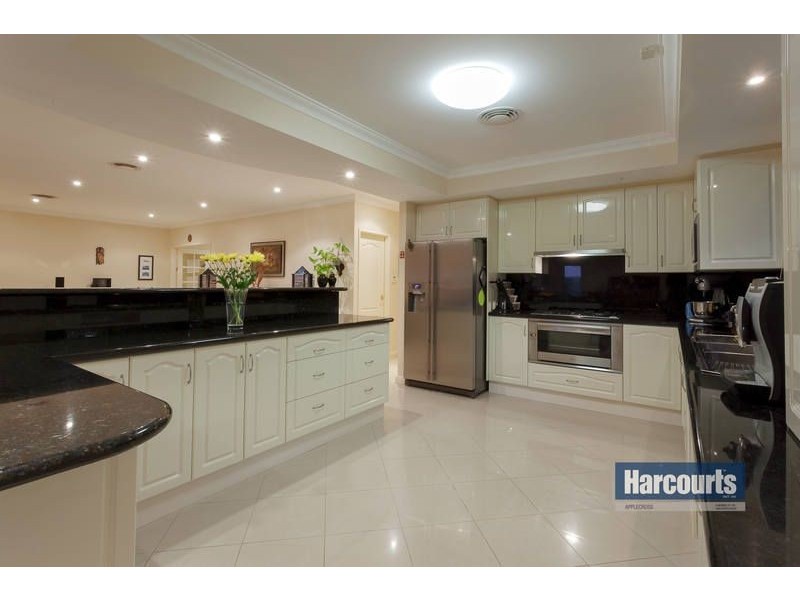 12 Woolnough Heights, Kardinya WA 6163