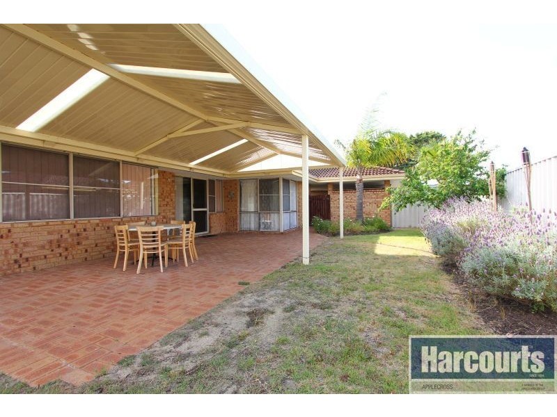 51 Aitken Drive, Winthrop WA 6150