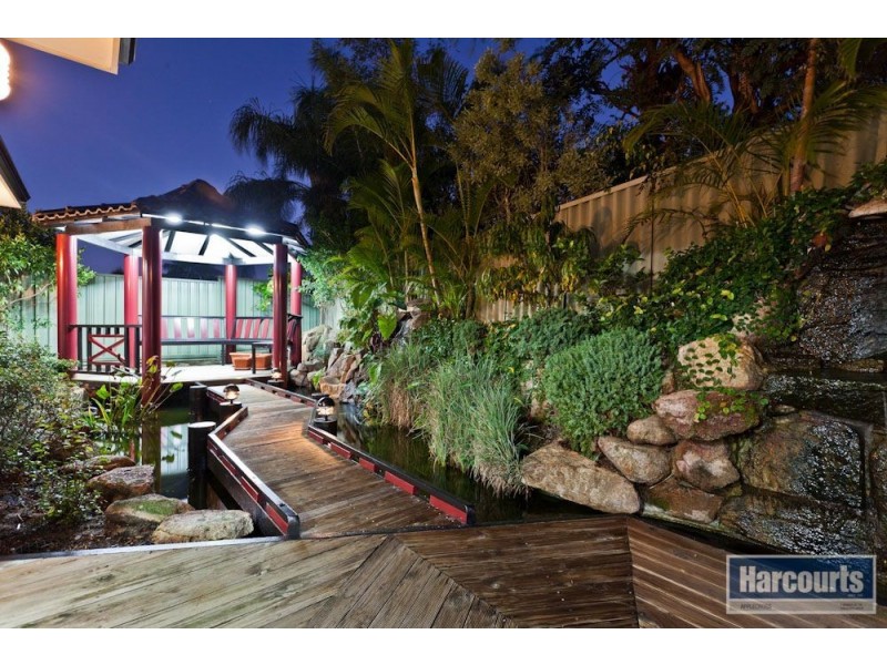 2 Sutherland Crescent, Winthrop WA 6150