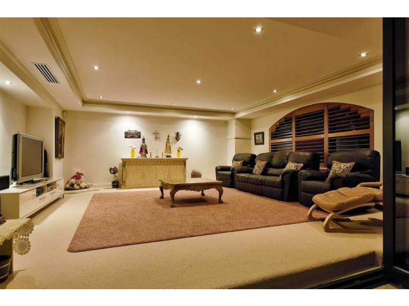 49 Duncraig Road, Applecross WA 6153